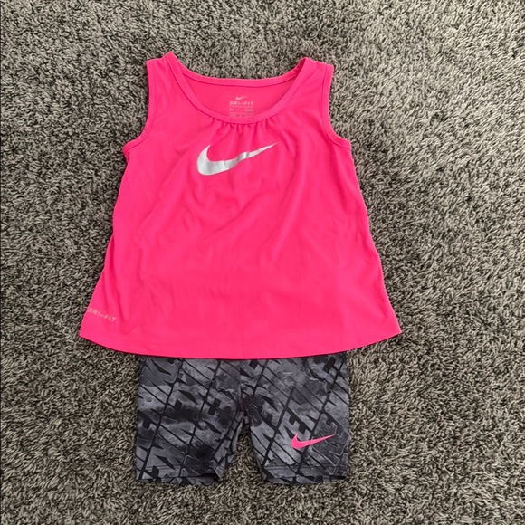 Baby Nike Pink Tank Top and Biker Shorts Set - Picture 1 of 4